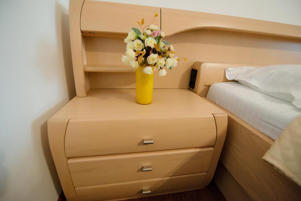 Stephanie Apartment-Centru Civic Брашов Екстериор снимка