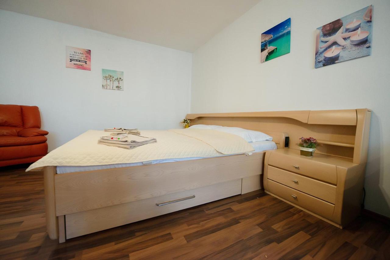 Stephanie Apartment-Centru Civic Брашов Екстериор снимка